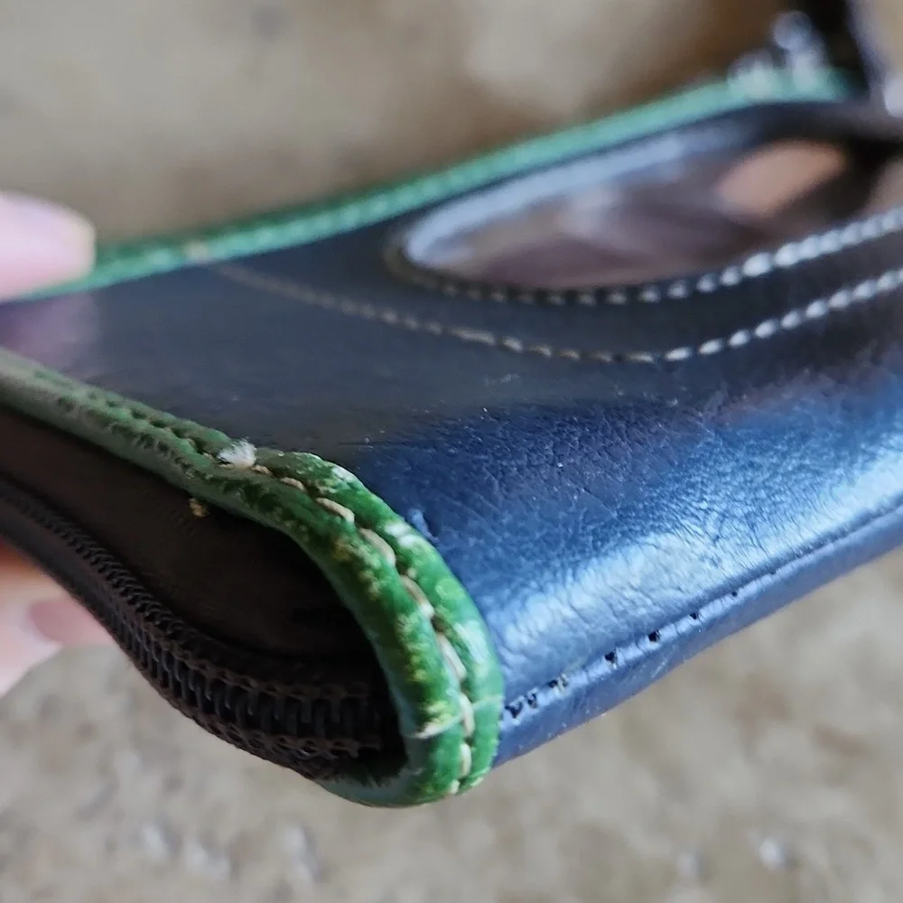 Relic blue and purple butterfly wristlet wallet - Picture 6 of 13